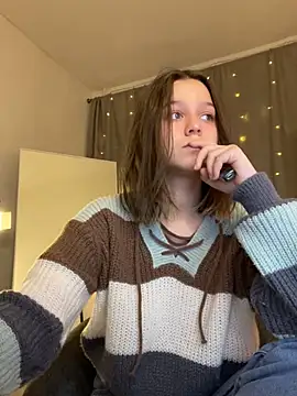 Addelin Moon online show from 01/25/25, 03:41