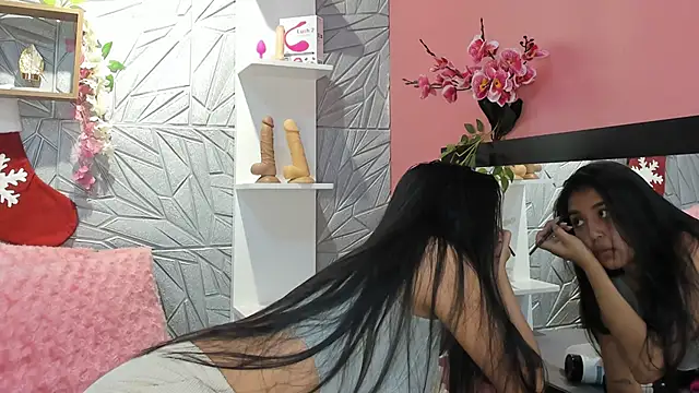 Snapshot of LilithKlain_ chatting on 12/30/24, 12:31 LilithKlain online show from 12/30/24, 12:31