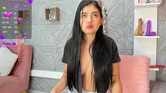 Snapshot of LilithKlain_ chatting on 02/11/25, 01:30 LilithKlain online show from 02/11/25, 01:30