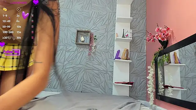 Snapshot of LilithKlain_ chatting on 03/01/25, 02:02 LilithKlain online show from 03/01/25, 02:02