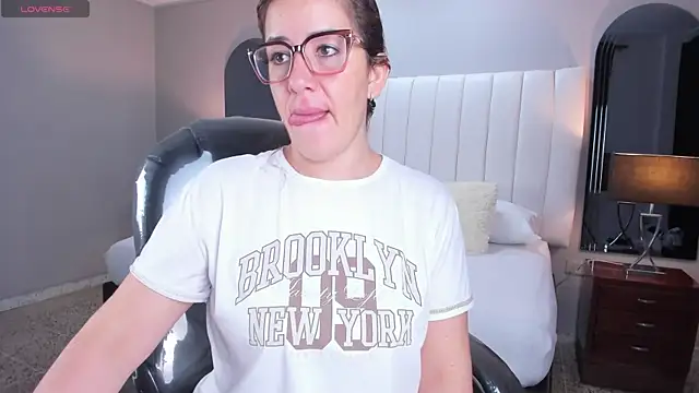 vanity sex online show from 10/31/25, 11:44