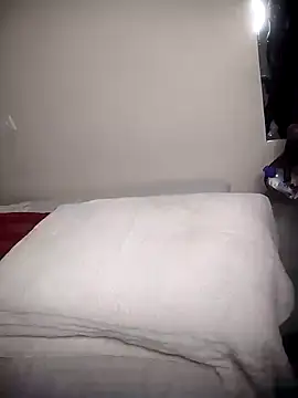 Snapshot of KikiLovesD chatting on 02/04/25, 04:18 KikiLovesD online show from 02/04/25, 04:18