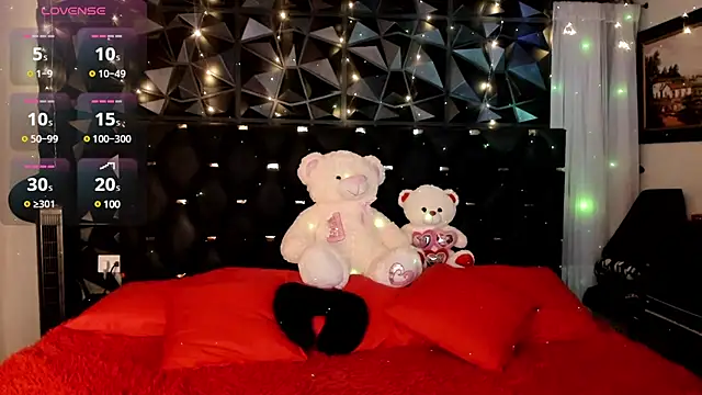 Snapshot of charlottemeyerr chatting on 12/07/24, 04:47 charlottemeyerr online show from 12/07/24, 04:47