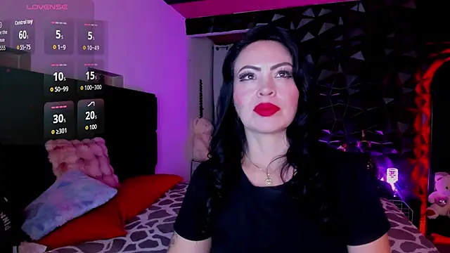 charlottemeyerr online show from 11/24/25, 07:35