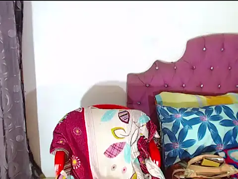 KandyHot  online show from 03/08/25, 04:28