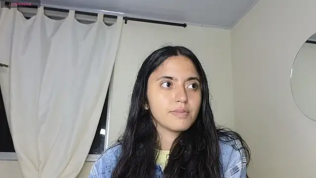 ViolettaSummer online show from 11/30/25, 01:09