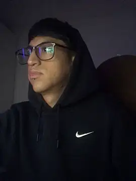 modelo180 online show from 02/19/25, 07:16