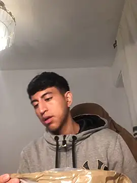 modelo180 online show from 11/05/25, 08:42