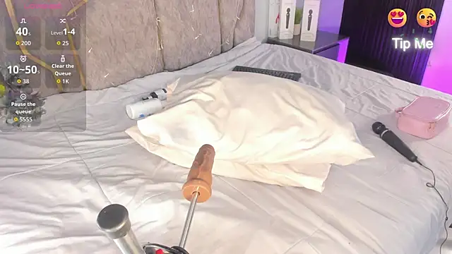 Katejordan online show from 12/15/25, 08:35