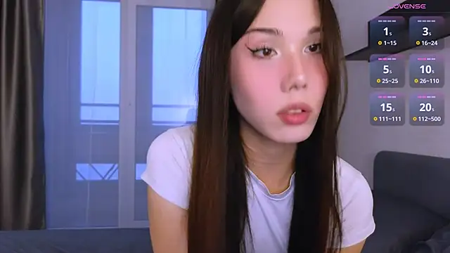 Kaia Sunshine Mia online show from 12/19/25, 12:45