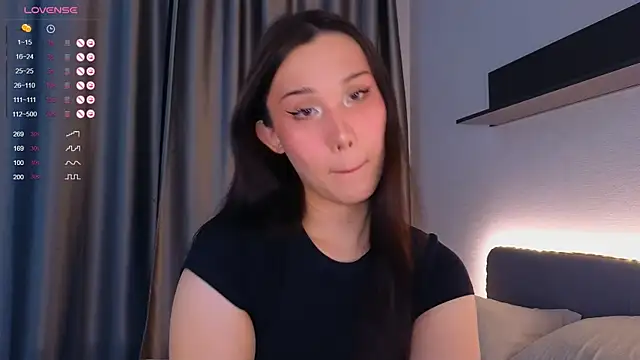 Snapshot of Kaia_Sunshine_Mia chatting on 07/10/26, 11:13 Kaia Sunshine Mia online show from 07/10/26, 11:13
