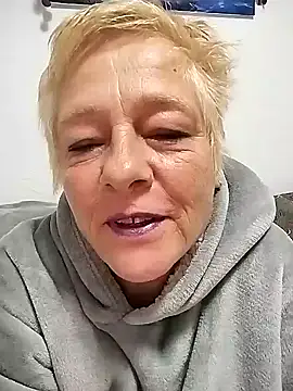 Snapshot of SoDi_Love chatting on 01/03/25, 01:59 SoDi Love online show from 01/03/25, 01:59