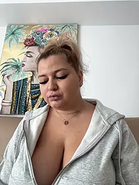 AllysonK online show from 01/17/25, 12:10