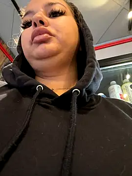 AllysonK online show from 10/16/25, 05:41