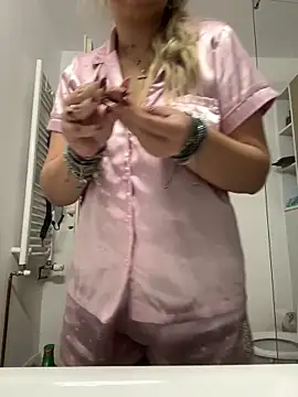 AllysonK online show from 02/02/26, 11:09