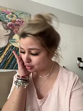 AllysonK online show from 04/21/26, 10:32