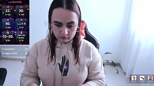 maryluna95 online show from 04/21/26, 06:55