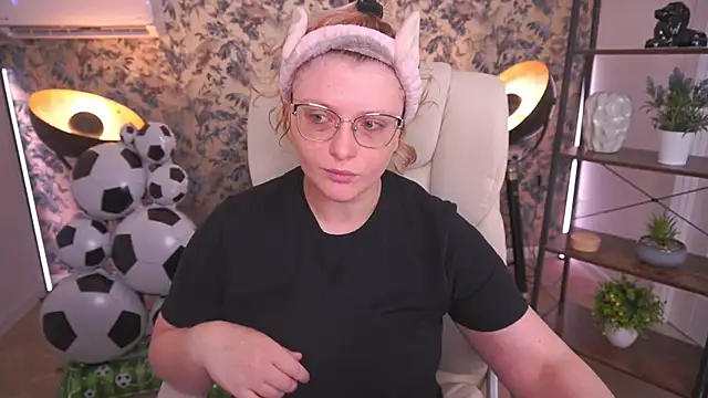 CoolTatis online show from 07/13/26, 01:03