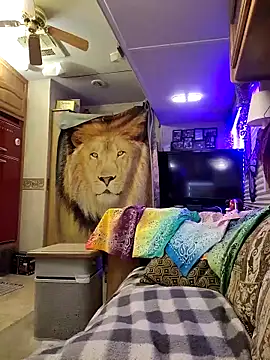 annika lately online show from 10/25/25, 03:36