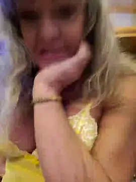 annika lately online show from 10/30/25, 03:19