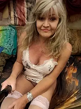 annika lately online show from 03/05/26, 02:51