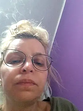 BritneyHudson online show from 04/23/26, 12:01