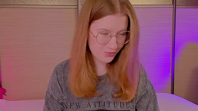 Snapshot of Tori_the_witch chatting on 02/01/25, 06:00 Tori the witch online show from 02/01/25, 06:00