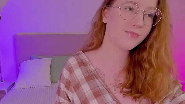 Snapshot of Tori_the_witch chatting on 02/16/25, 09:59 Tori the witch online show from 02/16/25, 09:59