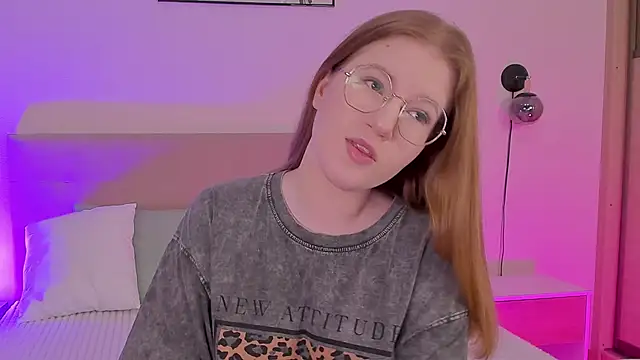 Snapshot of Tori_the_witch chatting on 02/17/25, 10:07 Tori the witch online show from 02/17/25, 10:07