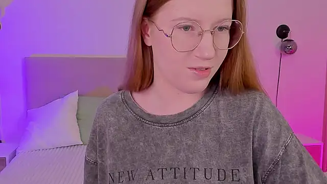 Snapshot of Tori_the_witch chatting on 02/22/25, 05:55 Tori the witch online show from 02/22/25, 05:55