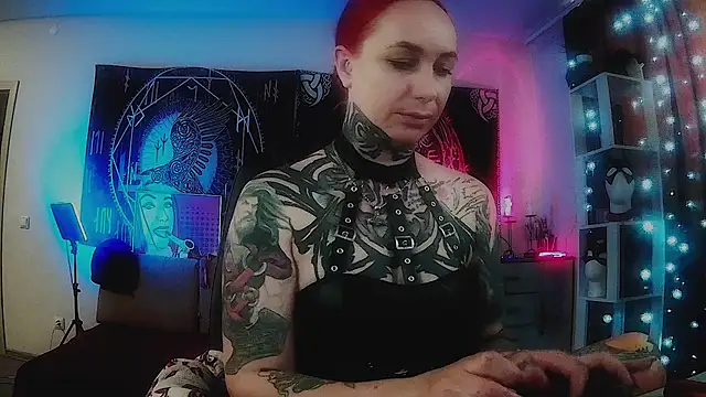Snapshot of miss_jenna_lovee chatting on 05/17/26, 01:36 miss jenna lovee online show from 05/17/26, 01:36
