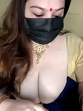 Snapshot of Rupaleesexy chatting on 12/14/24, 10:02 Rupaleesexy online show from 12/14/24, 10:02