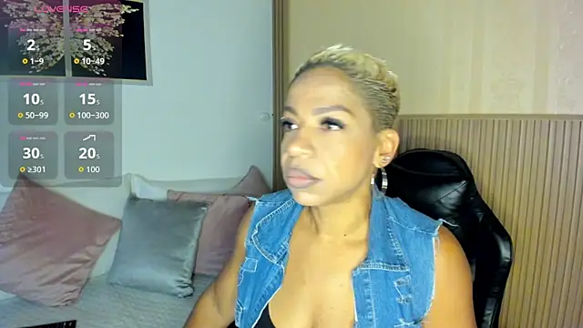 summer night  online show from 10/13/25, 01:22