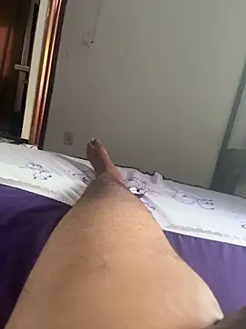 isaackaua online show from 09/26/25, 04:33