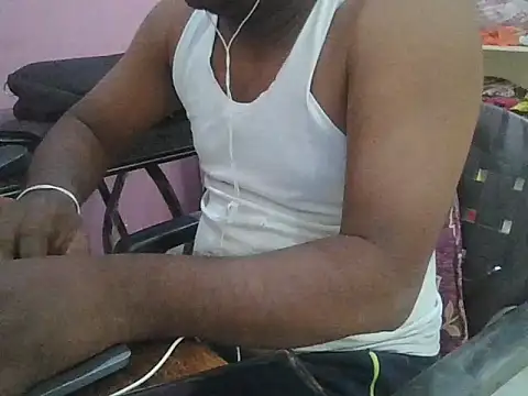 ITGuyhyd online show from 11/18/25, 08:41