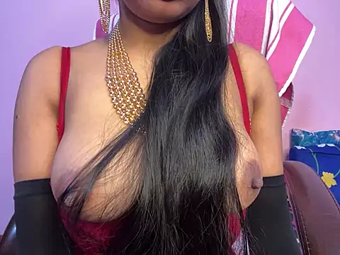 Snapshot of roshni-5 chatting on 01/20/25, 07:35 roshni-5 online show from 01/20/25, 07:35