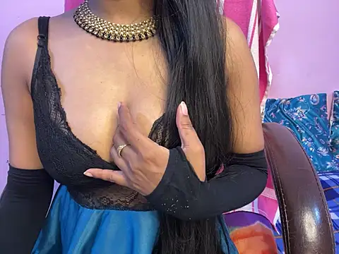 Snapshot of roshni-5 chatting on 03/10/25, 07:50 roshni-5 online show from 03/10/25, 07:50