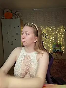 D0nna  online show from 03/27/26, 09:58