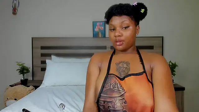 Renee-18 online show from 01/01/25, 10:13