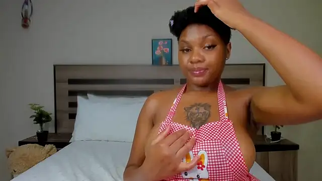 Renee-18 online show from 01/02/25, 11:06