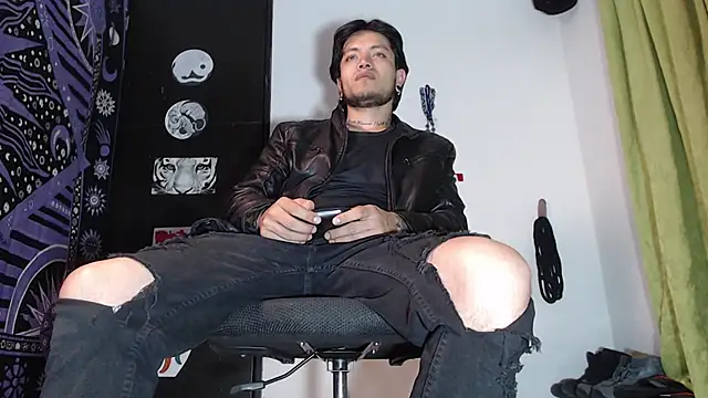 Dicaprioo  online show from 12/16/24, 01:31