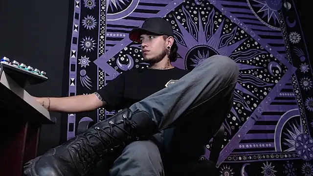 Dicaprioo  online show from 01/17/25, 10:01