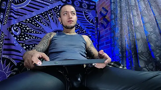 Dicaprioo  online show from 10/02/25, 05:31