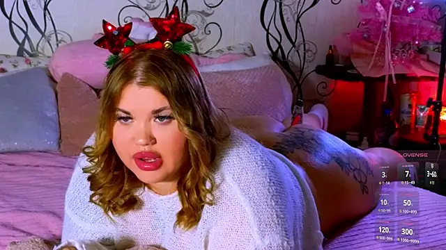 Snapshot of hi_im_Eva chatting on 12/18/24, 08:47 hi im Eva online show from 12/18/24, 08:47