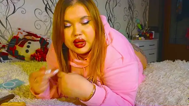 Snapshot of hi_im_Eva chatting on 11/30/25, 08:57 hi im Eva online show from 11/30/25, 08:57