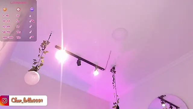 Charlotte Jones   online show from 02/07/25, 05:29