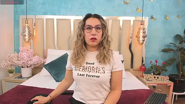 RubbyTaylor online show from 04/21/26, 02:23