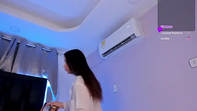 Elsalombardi  online show from 12/17/25, 12:11