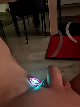 Szeltolo001 online show from 01/18/26, 03:32