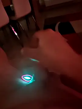 Szeltolo001 online show from 04/05/26, 02:42